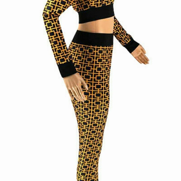 2019 🆕 Elegant Printed 2 pc Set
💋 - Picture 4 of 5